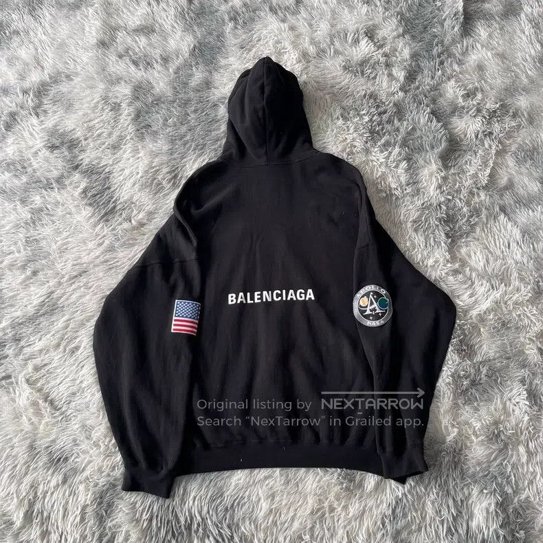 Balenciaga Balenciaga Patchwork Embroidered Hoodie Sweatshirt Size US XXS / EU 40 - 2 Thumbnail