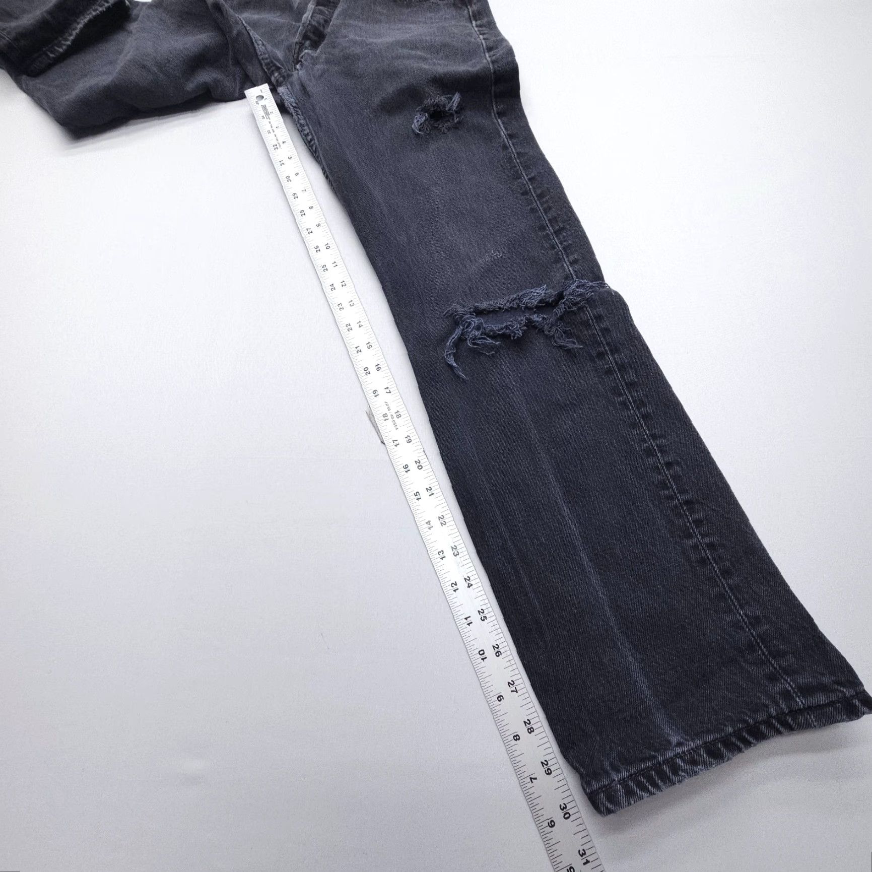Levi's VTG Levi's 501 Jeans Mens 30 x 32 Button Fly Straight Denim Black 90s 501 Series Vintage Classic American Mens Regular Fit Size US 30 / EU 46 - 7 Thumbnail