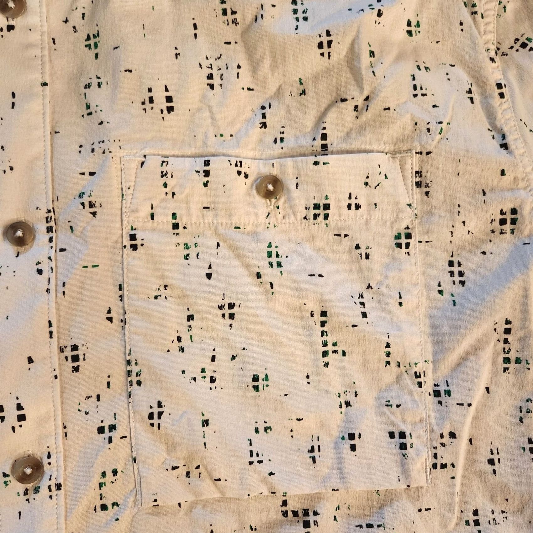 Vintage REI Co-op Shirt Mens 2XL Geometric Short Sleeve Button Up Camp Outdoors Casual White Nylon Spandex Lightweight Pockets Summer Men Size US XXL / EU 58 / 5 - 7 Thumbnail
