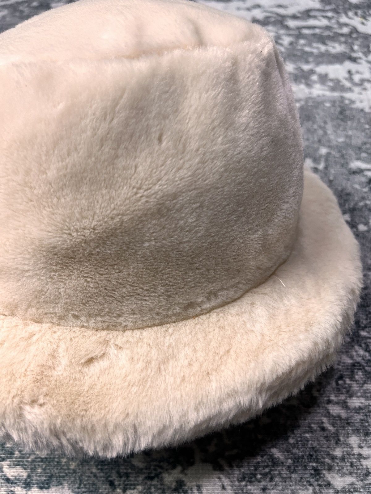 Moschino Moschino Faux Fur Fluffy Winter Hat Size ONE SIZE - 3 Thumbnail