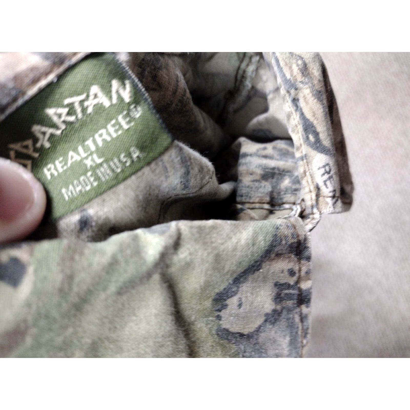 Realtree **VINTAGE SPARTAN XL CAMOUFLAGE BUTTON UP SHIRT 90S OUTDOOR MEN'S** User: VINTAGE SPARTAN XL CAMOUFLAGE BUTTON UP SHIRT 90S OUTDOOR MEN'S Size US XL / EU 56 / 4 - 2 Thumbnail