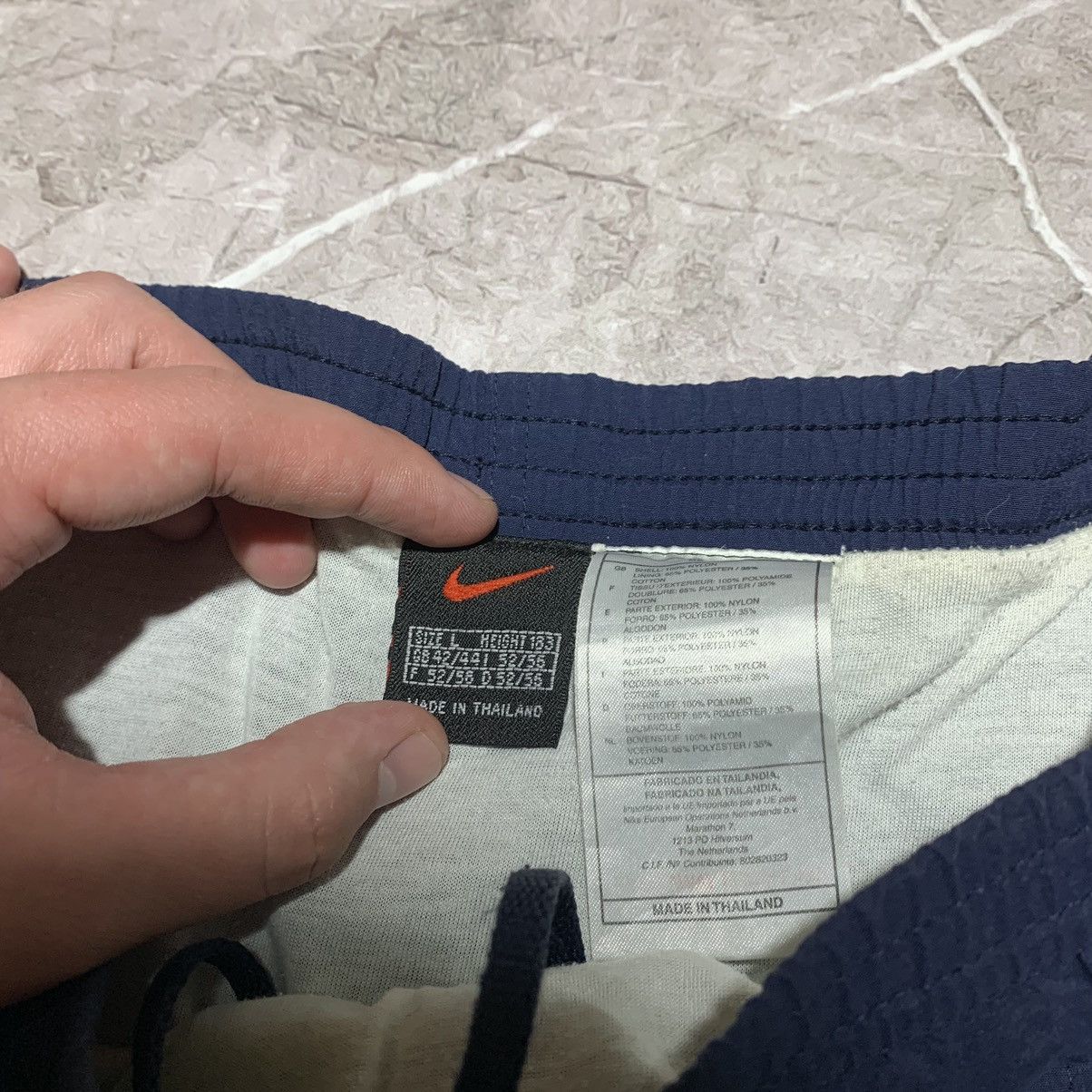 Nike Nike Vintage Nylon Shorts Mini Logo L Size US 34 / EU 50 - 4 Thumbnail