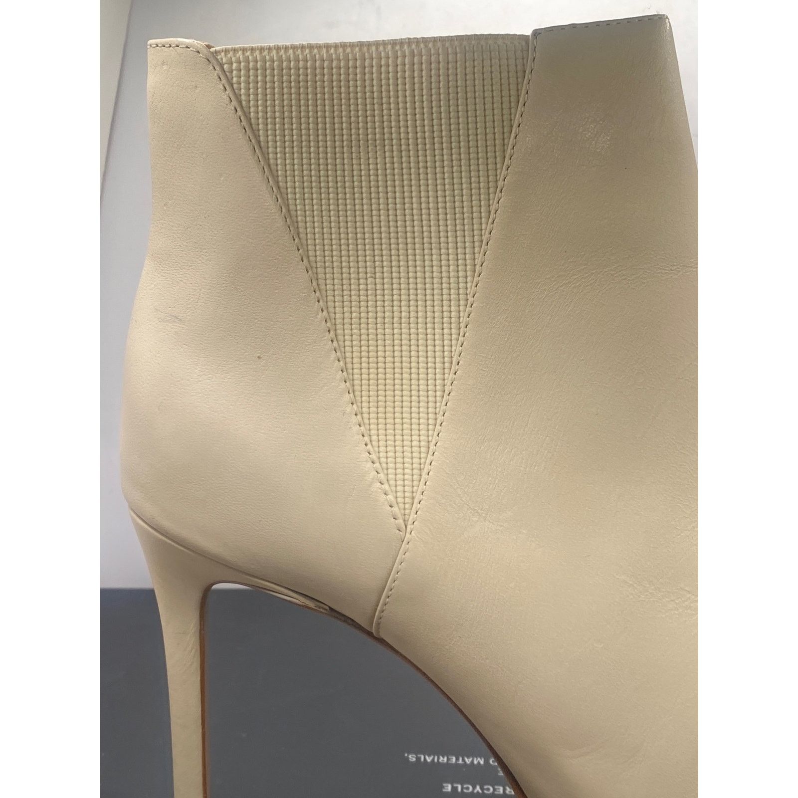 SCHUTZ Schutz Leather Chelsea Boots Women's Size: 7B Size US 7 / IT 37 - 7 Thumbnail