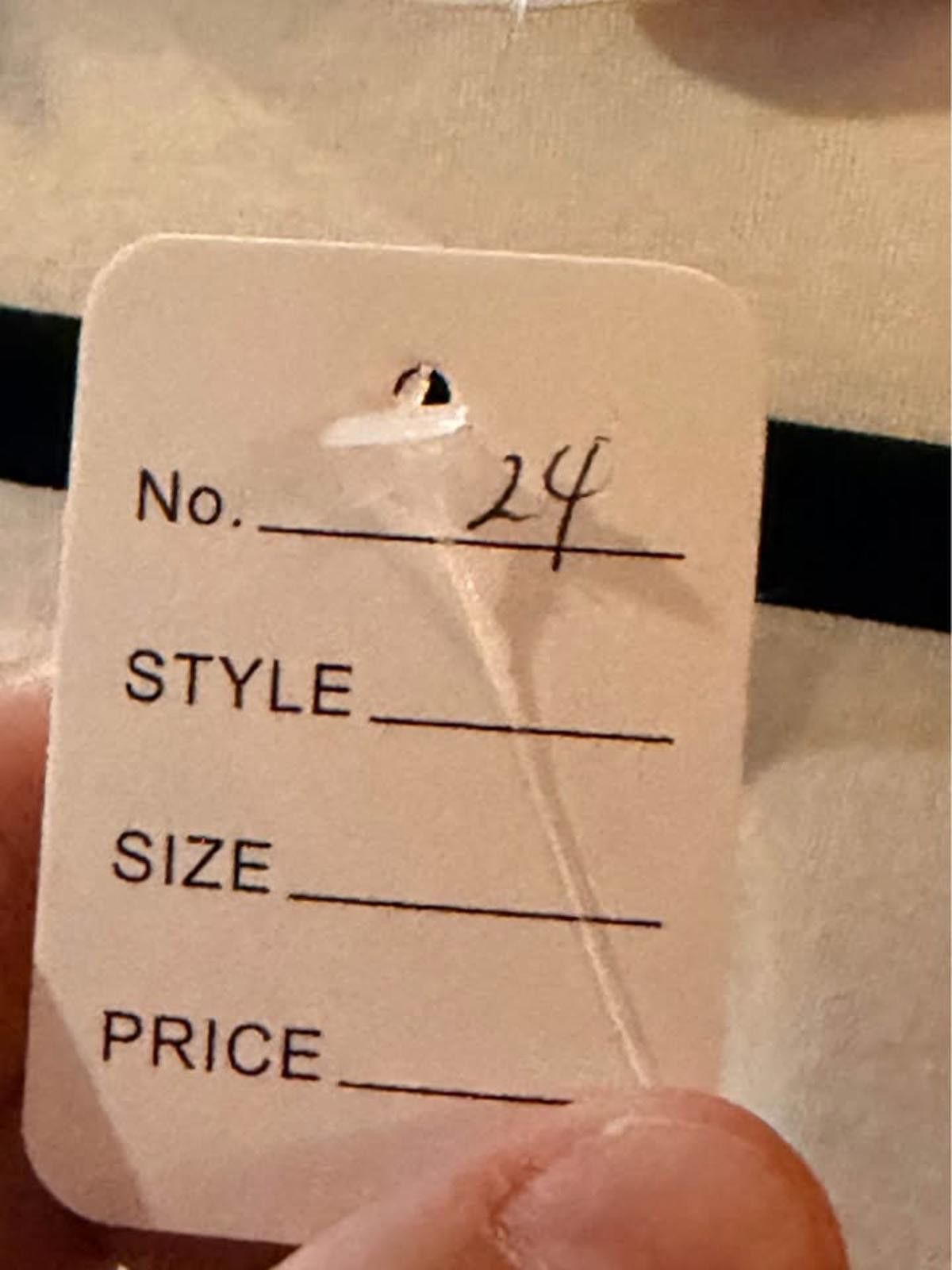 Other Double Zero Lovely Large Light Beige V-Neck Top Size L / US 10 / IT 46 - 3 Thumbnail