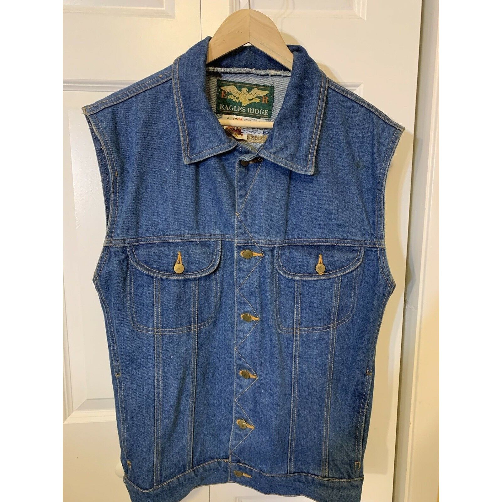 Other Vtg 1994 Warner Brothers Eagle Ridge -Looney Tunes Denim Sl Size US M / EU 48-50 / 2 - 4 Thumbnail