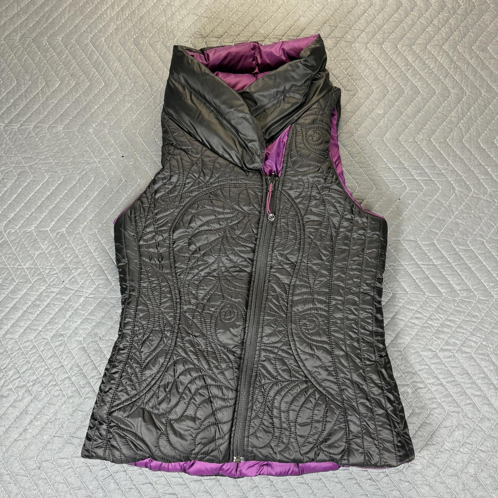 Lululemon Lululemon Purple Reversible Down Puffer Vest Womens 6 Size M / US 6-8 / IT 42-44 - 7 Thumbnail