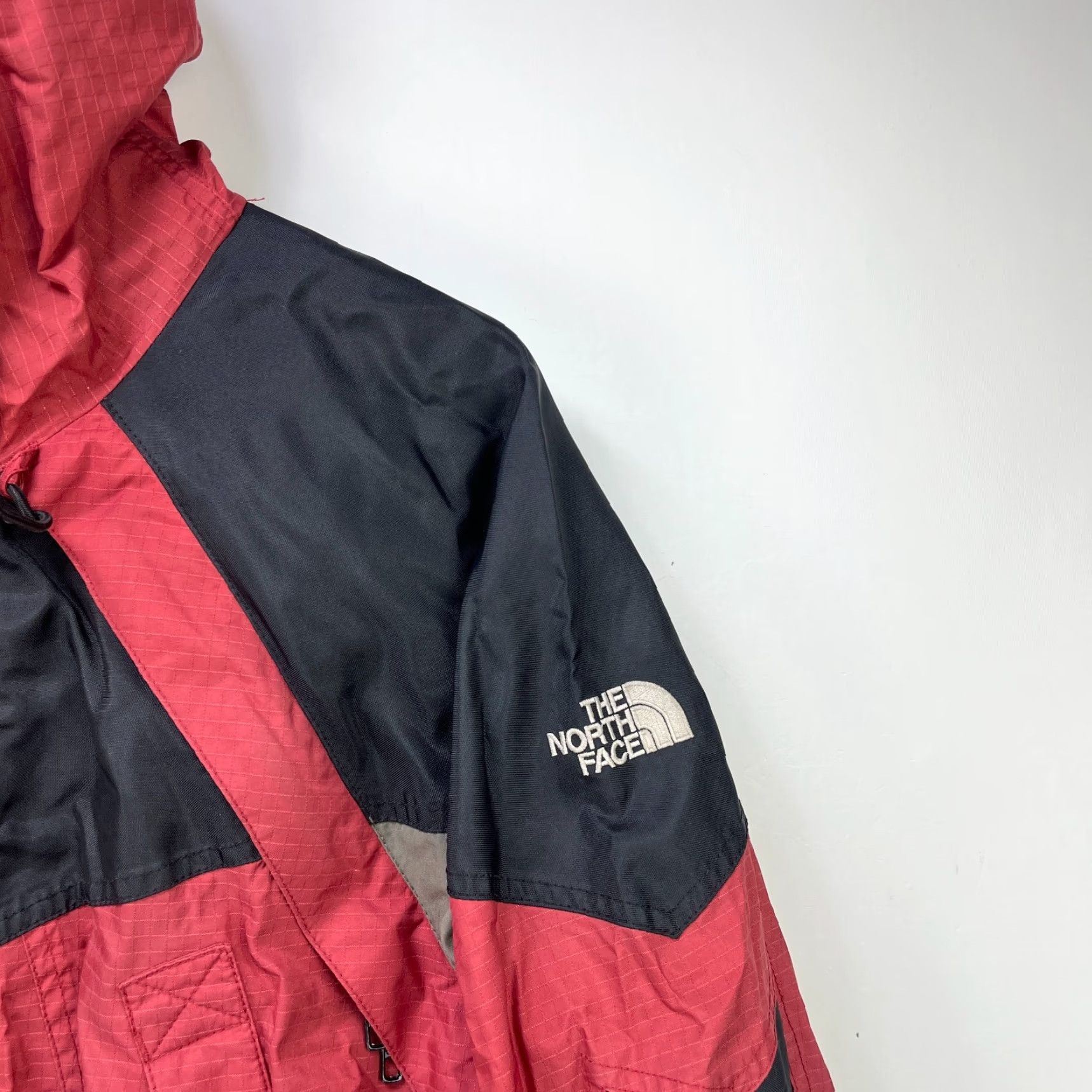 The North Face VINTAGE The North Face Jacket 90s Tech Shell Windbreaker L Red Mens Size US L / EU 52-54 / 3 - 7 Thumbnail