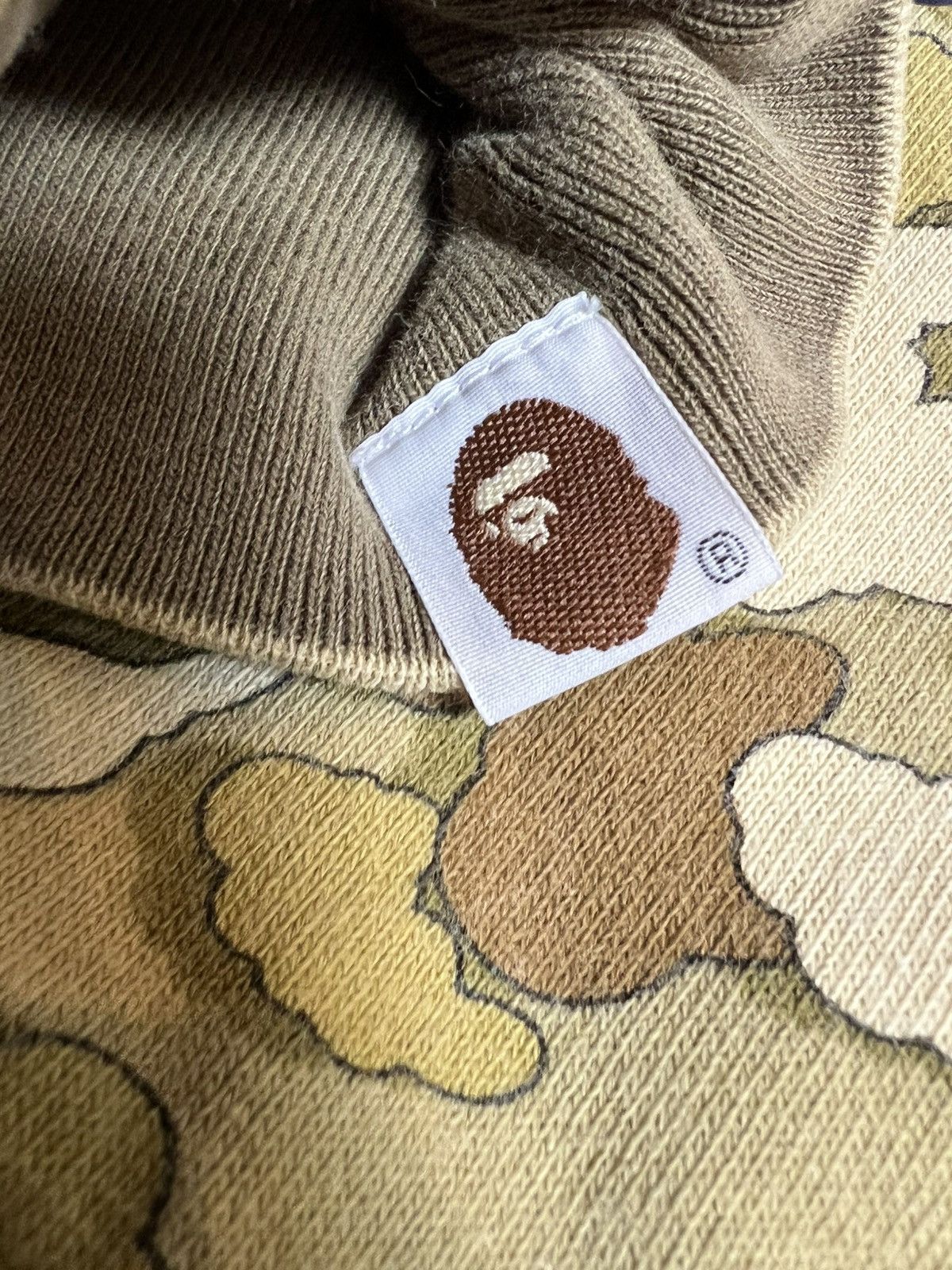Bape Bape x Kaws Olive Cloud Camo Chomper Reversible Crewneck Size US M / EU 48-50 / 2 - 8 Thumbnail