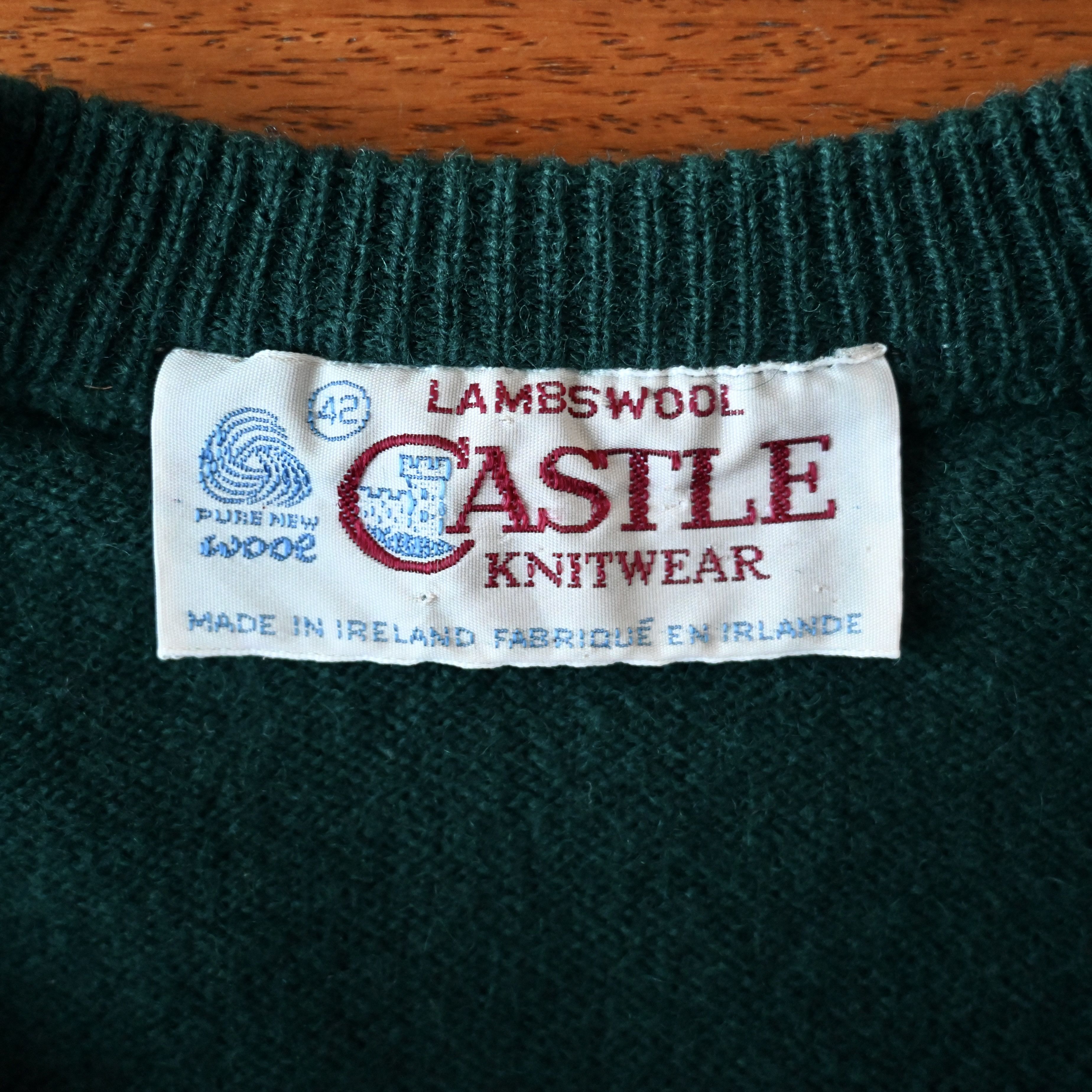 Vintage VTG 1990s CASTLE KNITWEAR lambs wool sweater made in Ireland Size US L / EU 52-54 / 3 - 11 Thumbnail