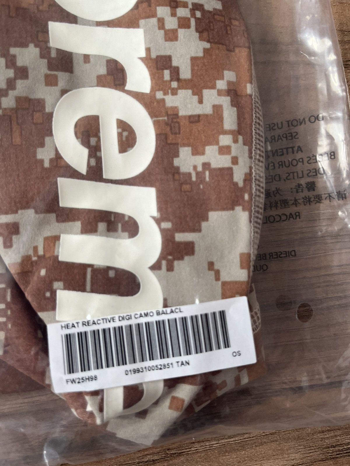 Supreme Supreme Heat Reactive Digi Camo Balaclava Size ONE SIZE - 9 Thumbnail