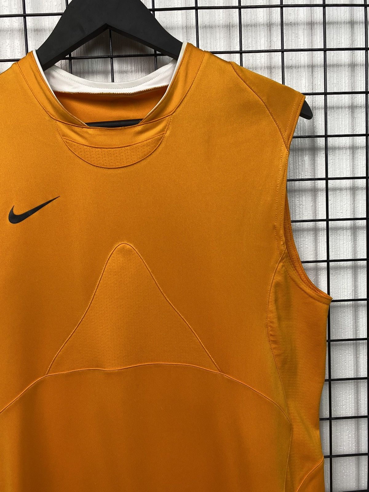 Nike Nike Mercurial vintage Tank top orange M size training Size US M / EU 48-50 / 2 - 9 Thumbnail
