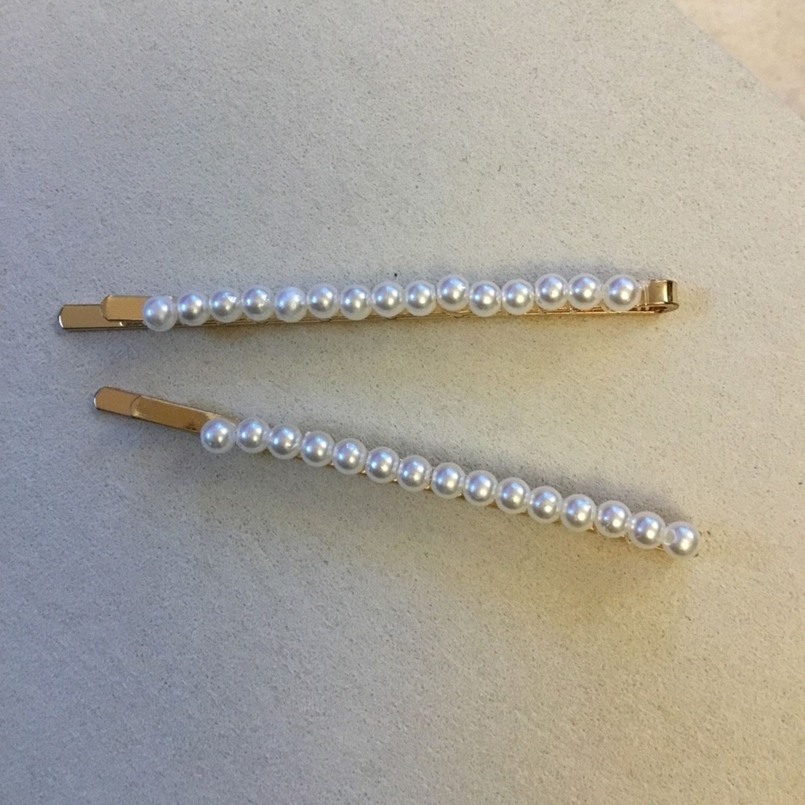 Other String Of Pearls Gold Metal Hair Bobby Pins - Set of 2 Size ONE SIZE - 1 Thumbnail
