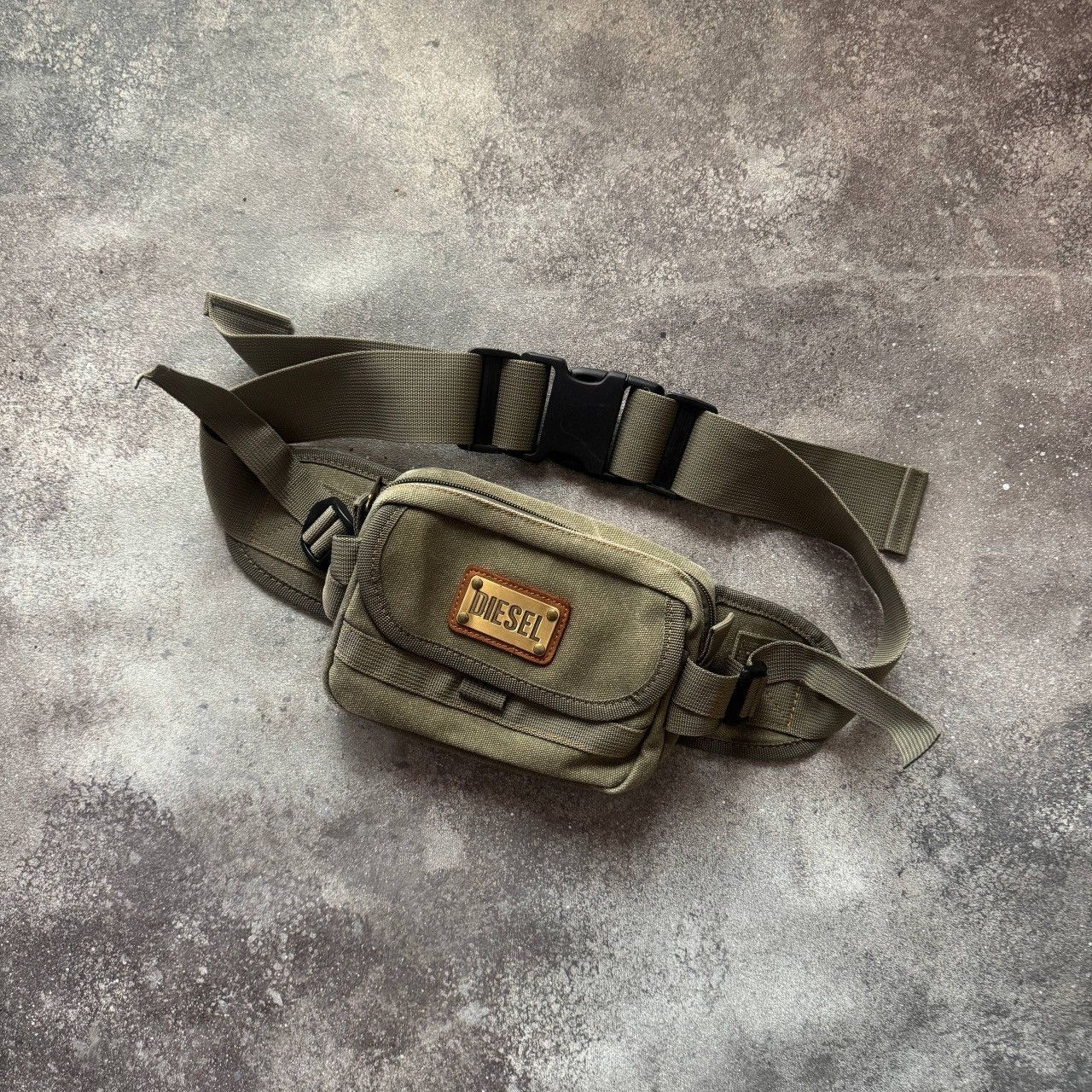 Diesel Diesel Vintage Y2K Unisex Crossbody Bag Size ONE SIZE - 1 Thumbnail