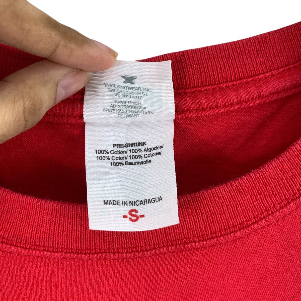 Vintage Vintage NOMURA HOLDING JAPAN Investment Bank Promo Tee Shirt Size US S / EU 44-46 / 1 - 9 Thumbnail