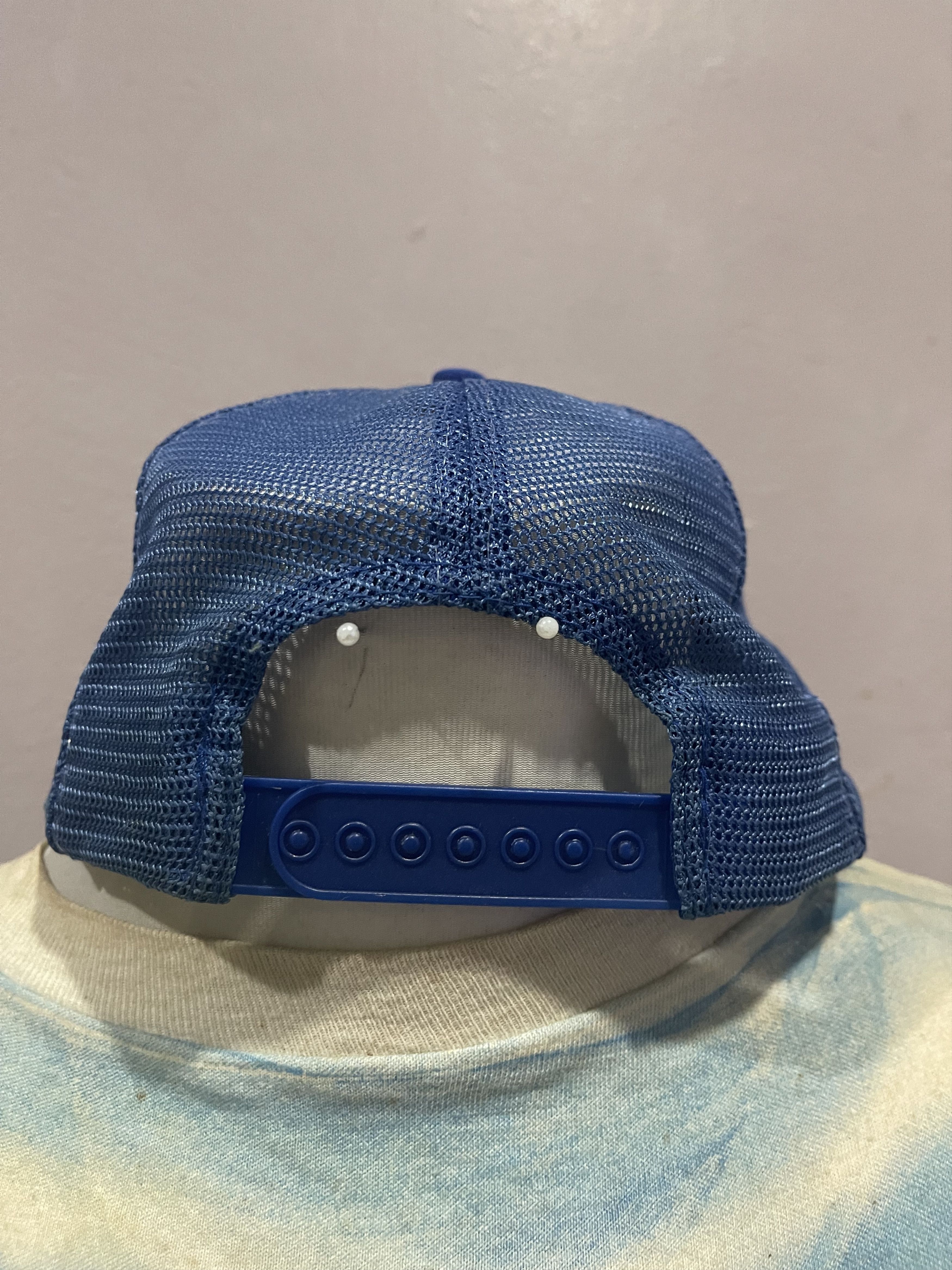 Vintage Vintage Guam Hawaii Rainbow 80s Trucker Cap Size ONE SIZE - 4 Thumbnail
