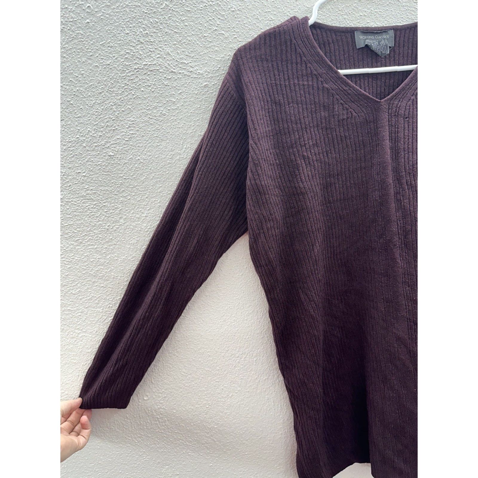 CO Working Class Designs & Co Womens Sweater Size 18/20 Purple Long Sleeve V-Neck Pullover Shirt Women Size XXL / US 16-18 / IT 52-54 - 2 Thumbnail
