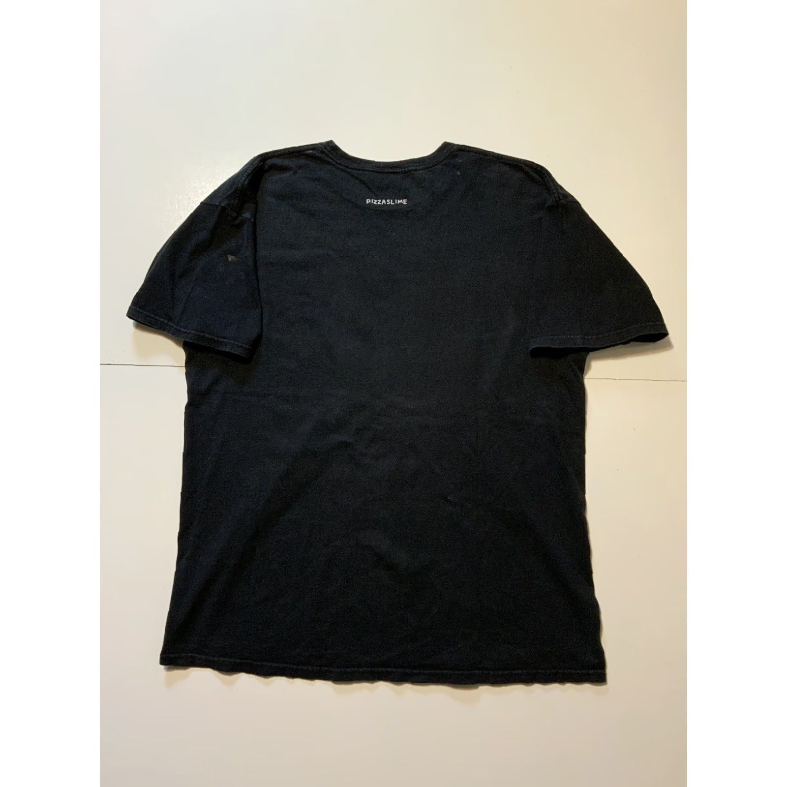 Vintage Sold Out!! Box Pizza Slime Empty Box Logo Black Graphic S/S Crew T-shirt XL Men Regular Black Logo 50 Inch Chest 25 Pit 31 Shoulder to Hem Size US XL / EU 56 / 4 - 3 Thumbnail