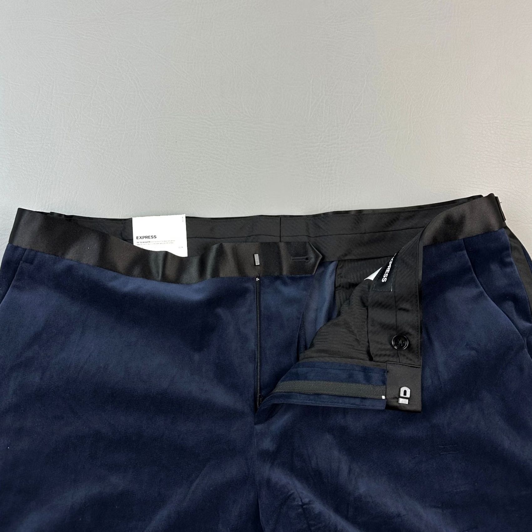 Express Express Pants Mens 40x32 40x31 Navy Velvet Tuxedo Stripe Slim Dress Formal NWT Mens Pants Slim Navy Velvet Tuxedo Stripe Solid 40x31 40x32 Size 40R - 6 Thumbnail