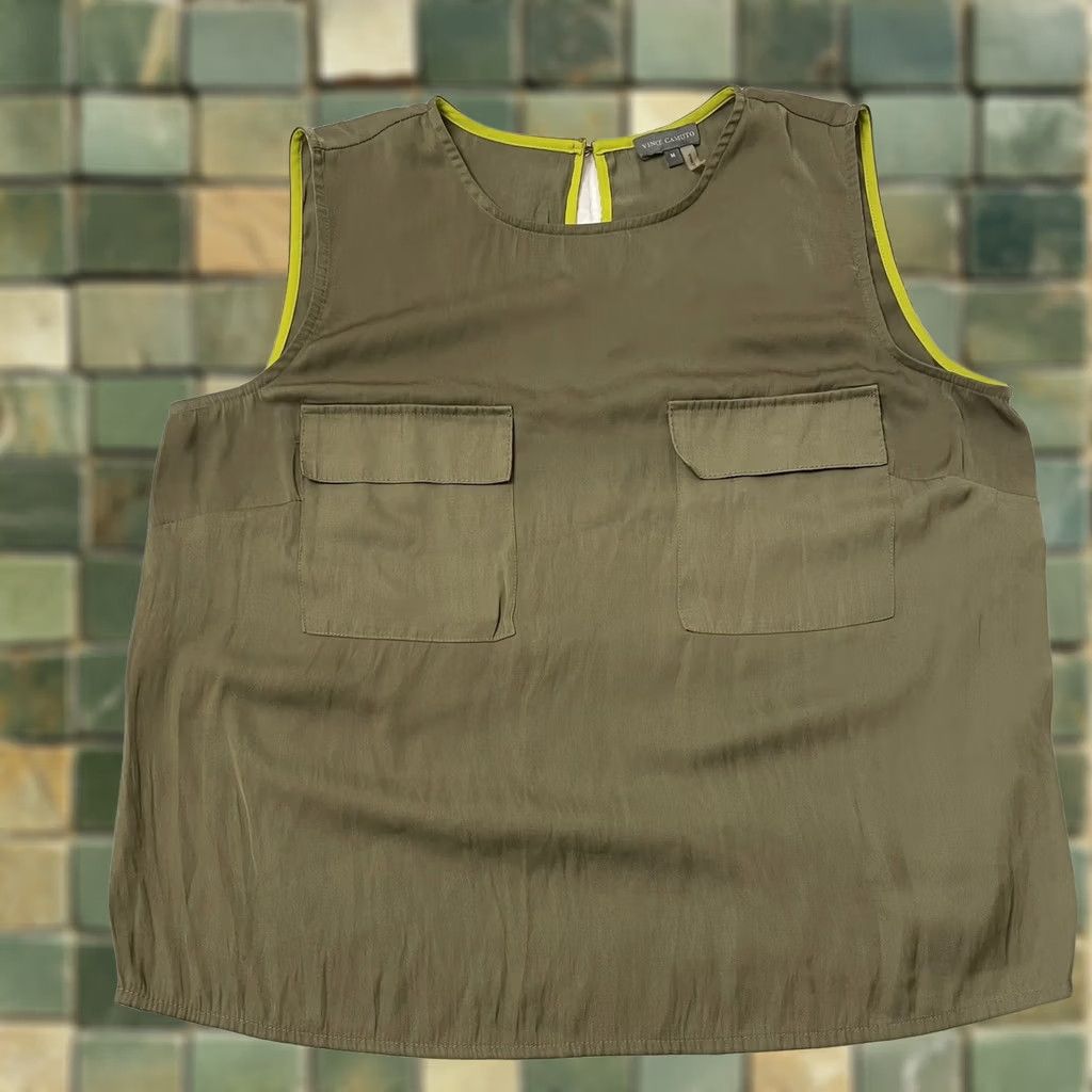 Vince Camuto Vince Camuto Army Green Pocket Front Satin Blouse Cropped Keyhole Sz:M Sleeveless Women’s Regular Size Tee Shirt Top Shirt? Size M / US 6-8 / IT 42-44 - 1 Thumbnail