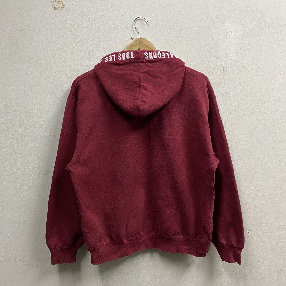 Japanese Brand 90s VINTAGE TOUS LES CALECONS VERY RARE HOODIE Size US S / EU 44-46 / 1 - 2 Thumbnail