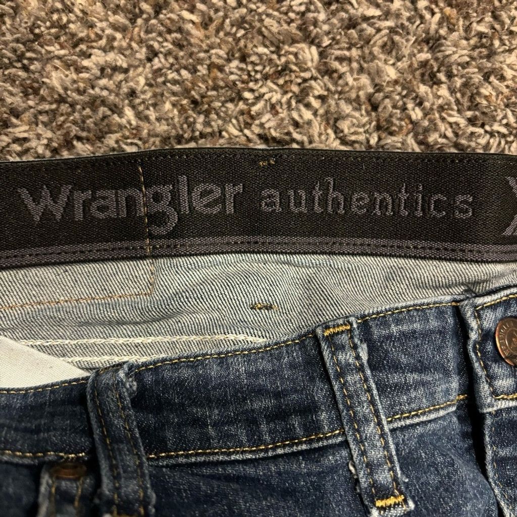 Wrangler Men’s Wrangler Authentics Jeans Size US 44 / EU 60 - 4 Thumbnail