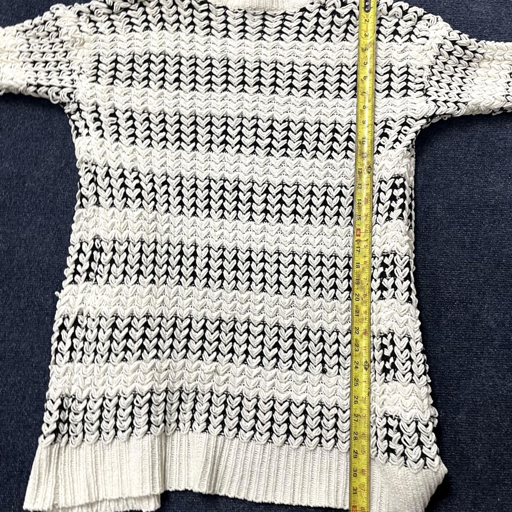 Vintage Sienna Sky Women's Large Black White Striped Loose Knit Warm Chunky Cardigan Sweater Size L / US 10 / IT 46 - 3 Thumbnail