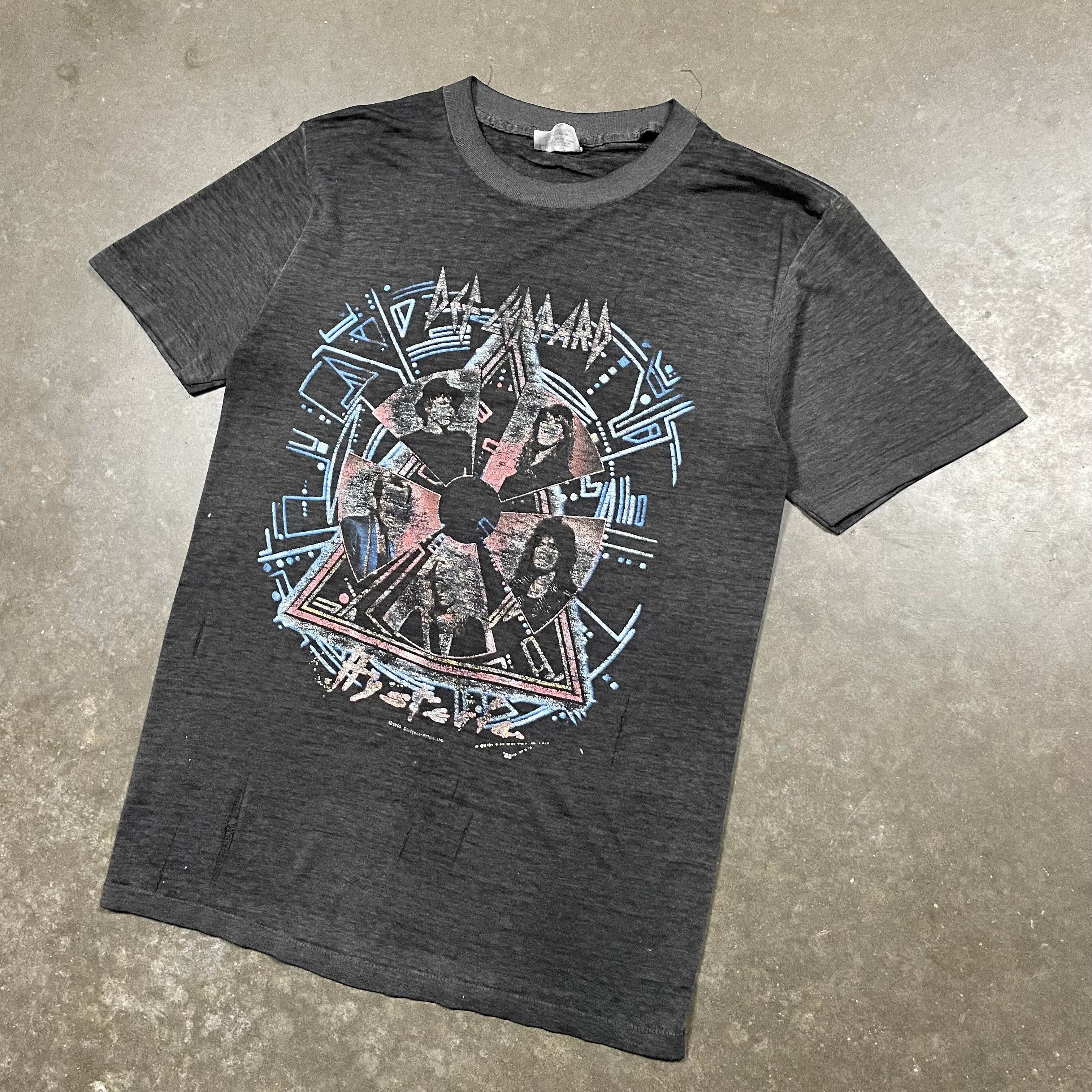 Band Tees × Vintage VIntage 80s Def Leppard Hysteria Tour Concert Tshirt Faded Size US L / EU 52-54 / 3 - 2 Thumbnail