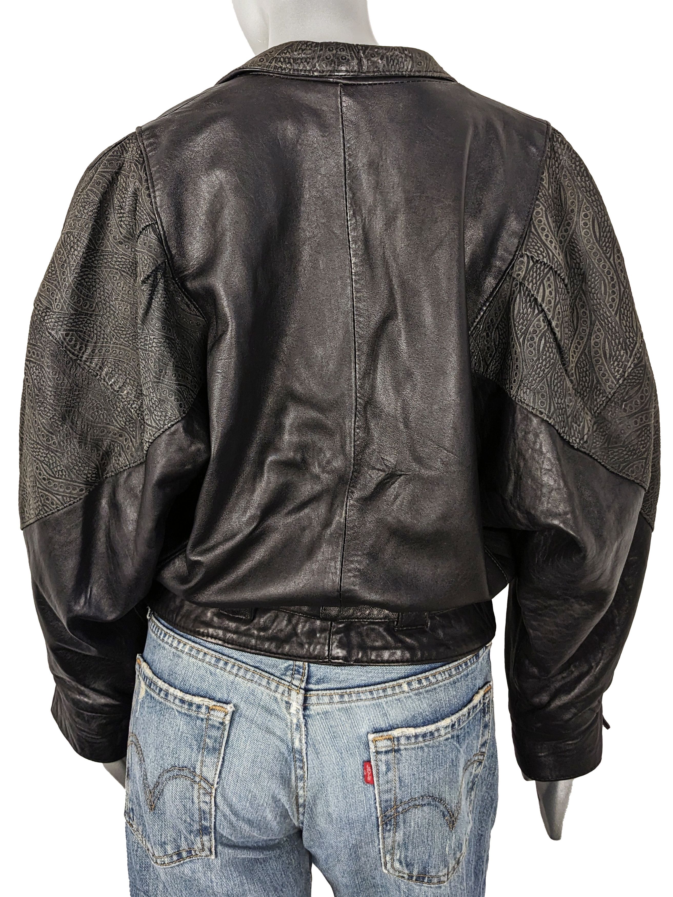 Vintage Vintage British Black Leather Batwing Jacket 80s Oversized Size M / US 6-8 / IT 42-44 - 11 Thumbnail