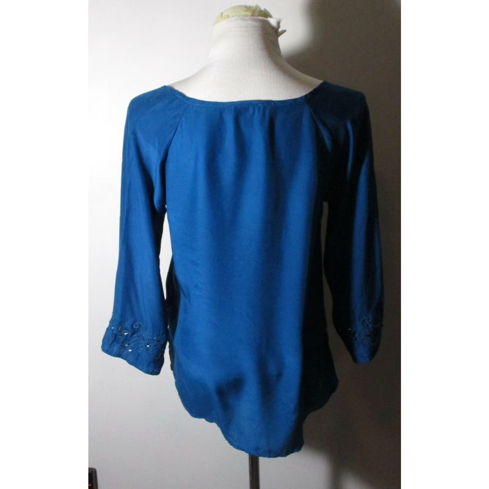 Lucky Brand LUCKY BRAND Top Silk Beaded Blue 100% Silk 3/4 Sleeve Size S Womens Size S / US 4 / IT 40 - 5 Thumbnail
