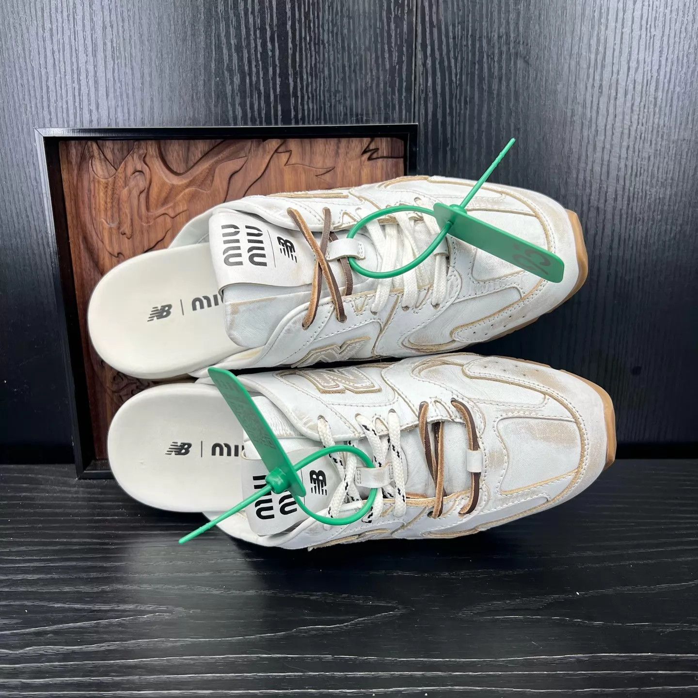 Miu Miu Miu Miu nb530 Distressed White Slides Women's 38.5 Size US 8 / IT 38 - 5 Thumbnail