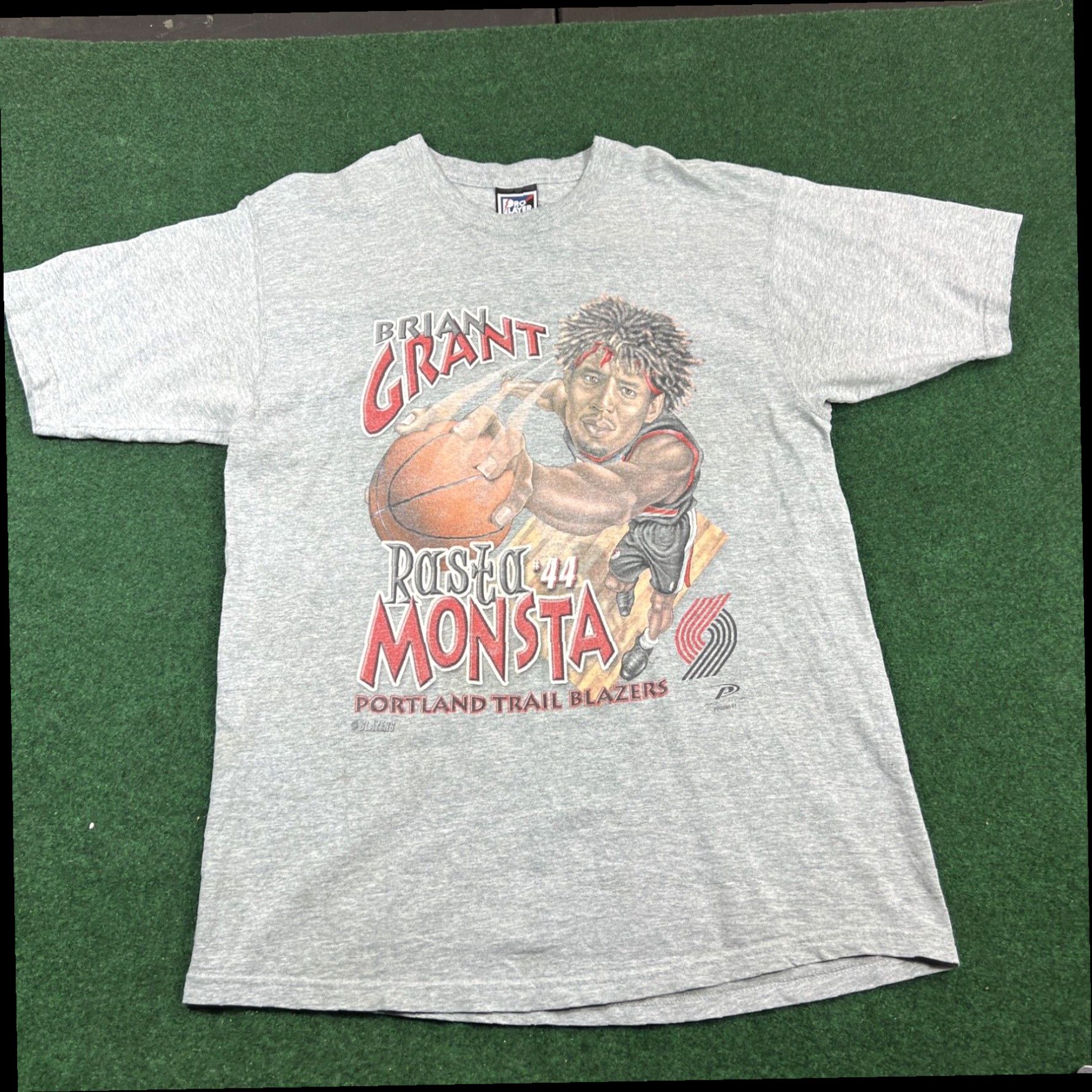 Pro Player Vintage 90s Brown Grant T Shirt Large L NBA Caricature Pro Player Trail Blazers Size US L / EU 52-54 / 3 - 1 Thumbnail