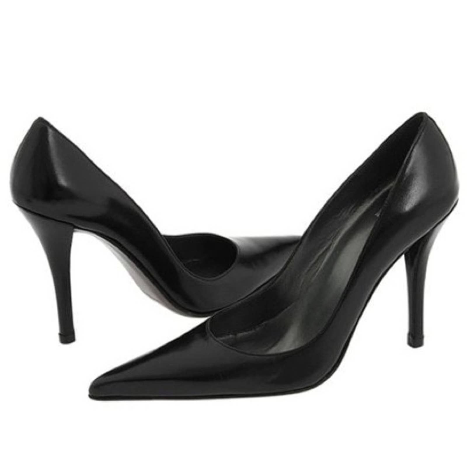 stuart weitzman black pumps