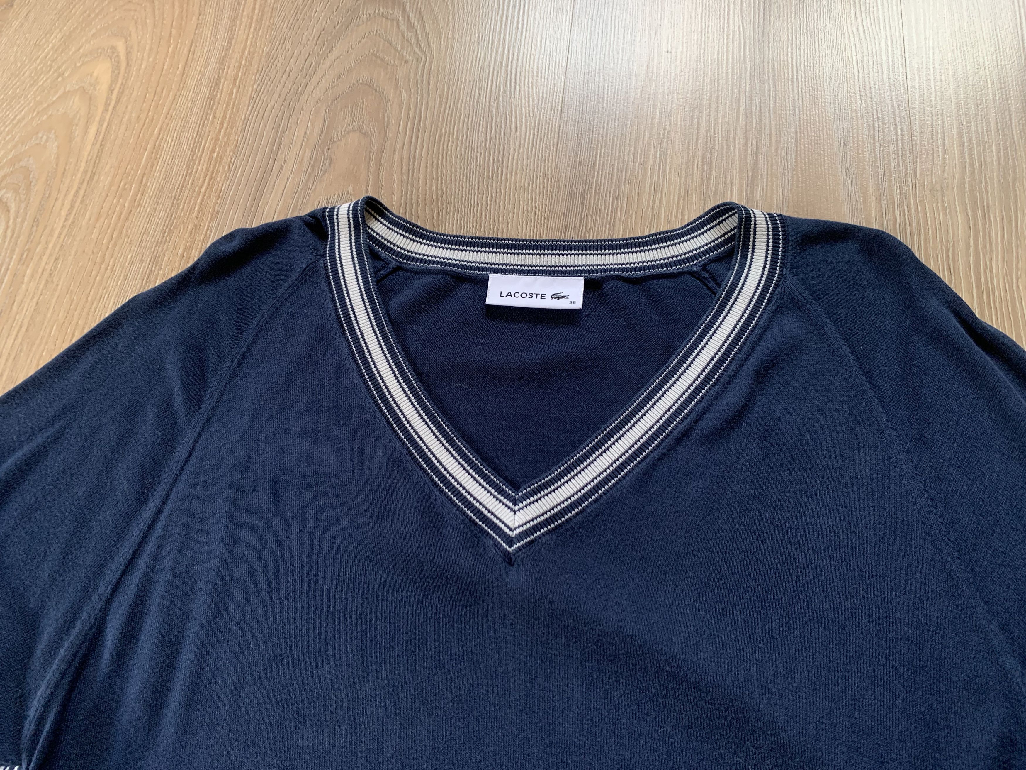 Lacoste Unisex Lacoste Vintage Cotton V Neck Sweater Size US S / EU 44-46 / 1 - 5 Thumbnail