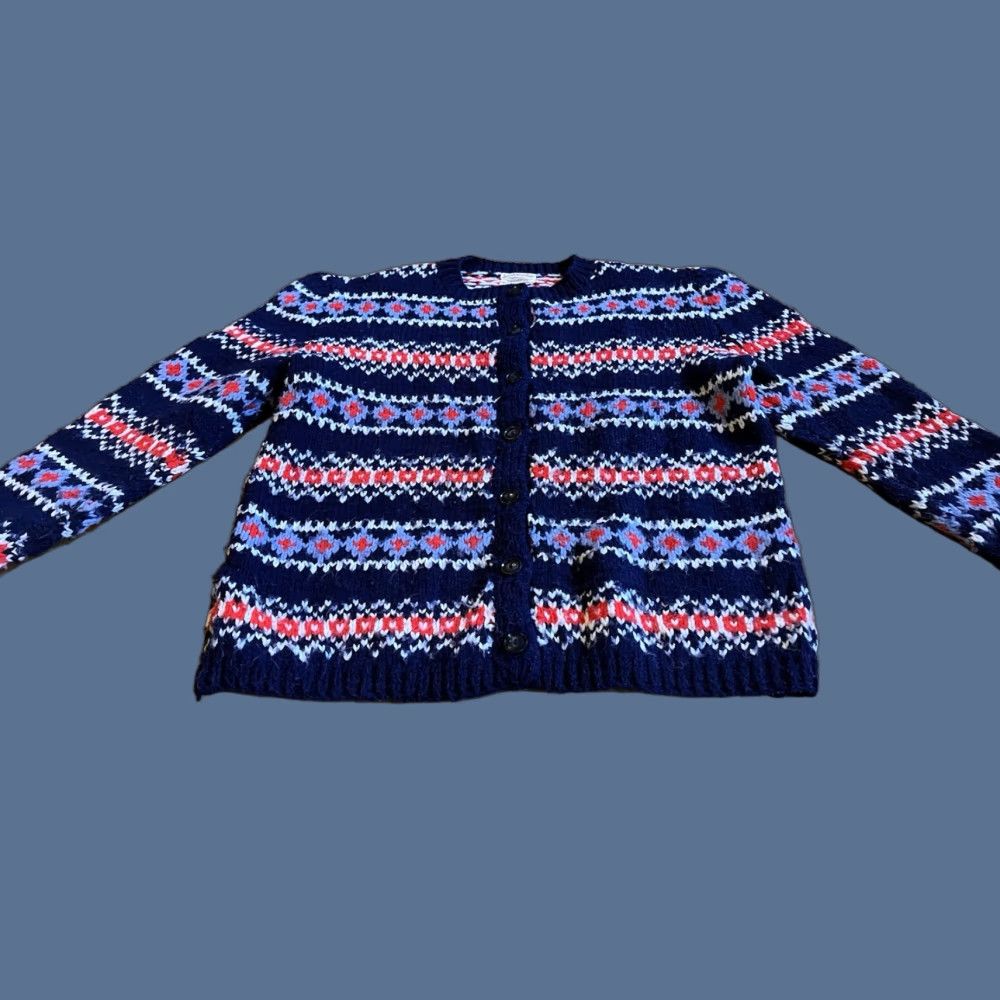 Vintage VINTAGE Hand Knit Fair Isle Cardigan Sweater Women’s M Red Blue All Over Print Size M / US 6-8 / IT 42-44 - 1 Thumbnail
