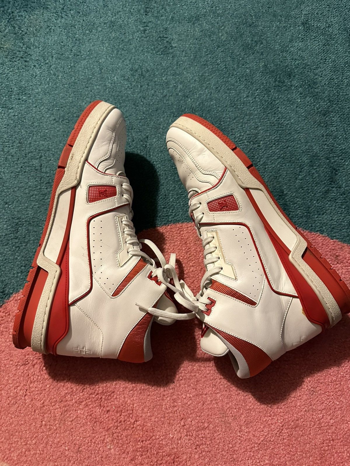 Louis Vuitton Louis Vuitton LV Trainer Mid White Red Size US 11 / EU 44 - 3 Thumbnail