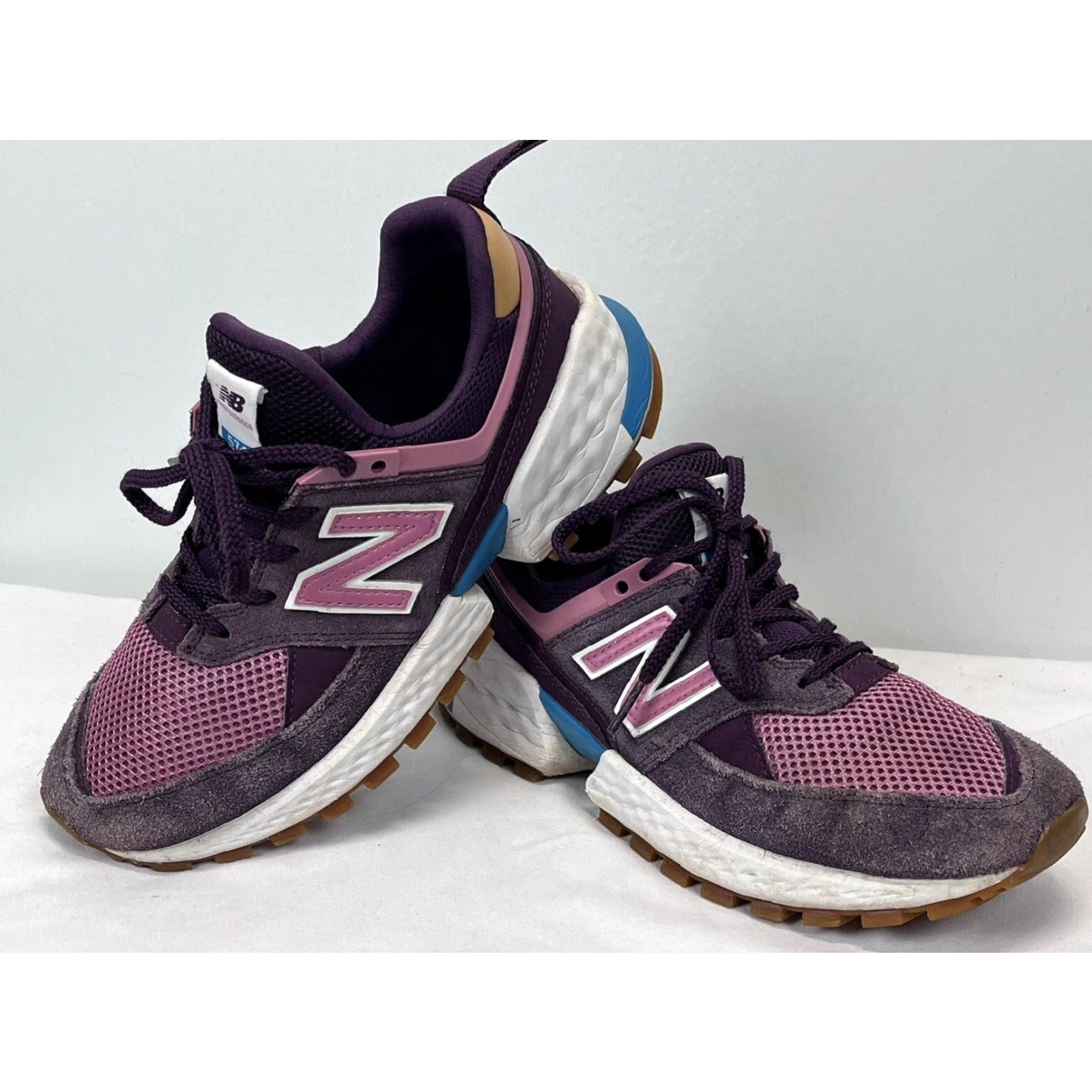 New Balance VINTAGE New Balance 574 Sneakers Womens Size 7 Dark Violet Purple Athletic Shoe Size US 7 / IT 37 - 2 Thumbnail