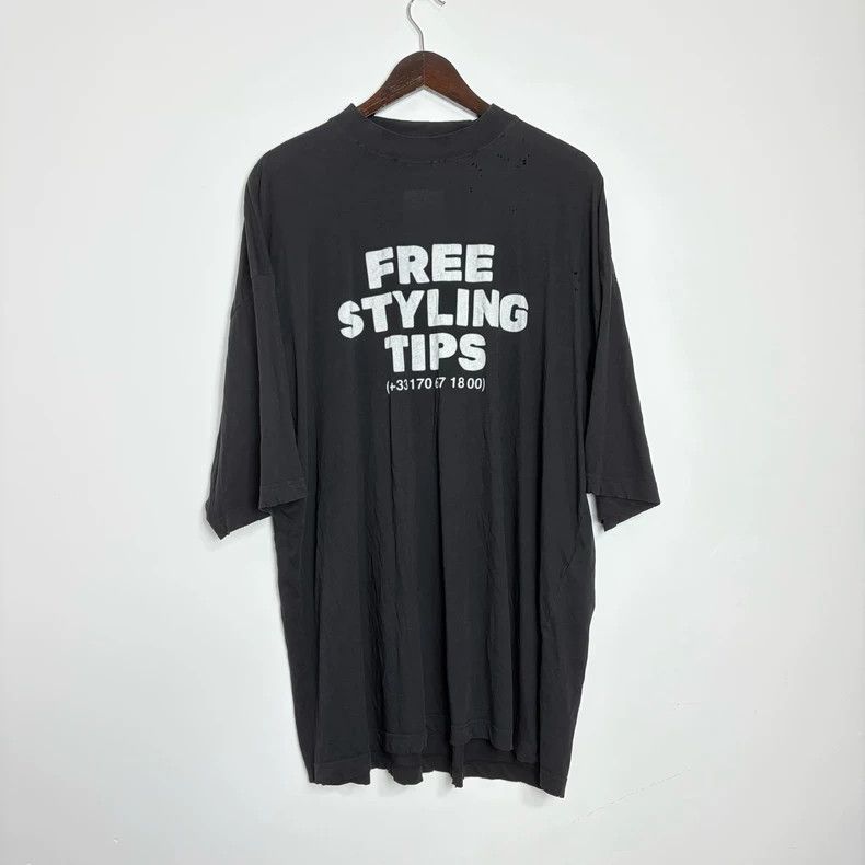 Balenciaga Balenciaga Hotline slogan short sleeve Size US M / EU 48-50 / 2 - 1 Thumbnail