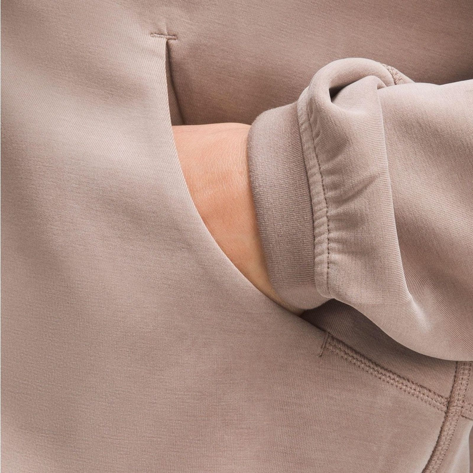 Lululemon NWT Lululemon Softstreme Full-Zip Hoodie Size M / US 6-8 / IT 42-44 - 4 Thumbnail