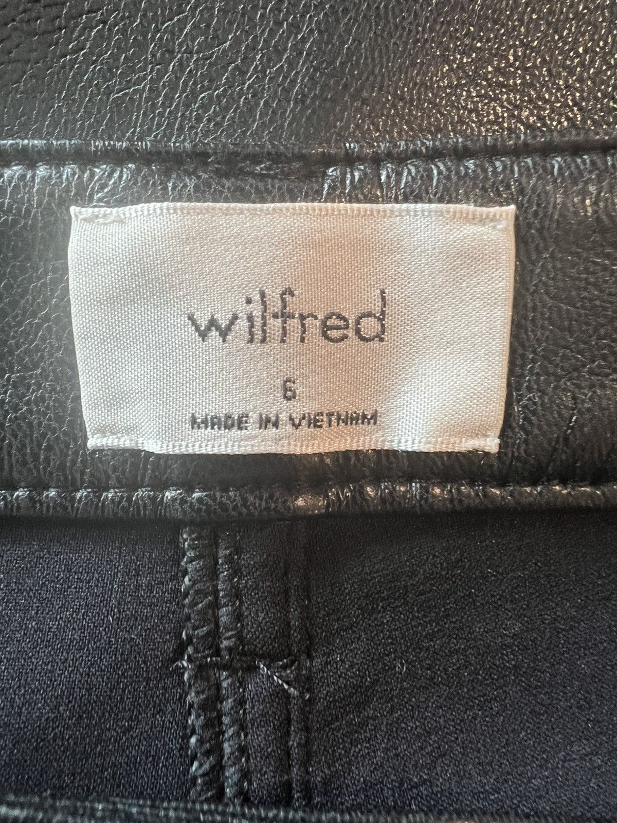 Aritzia Aritzia Wilfred Melina Pants Vegan Faux Leather Black 6 Size 28" / US 6 / IT 42 - 3 Thumbnail