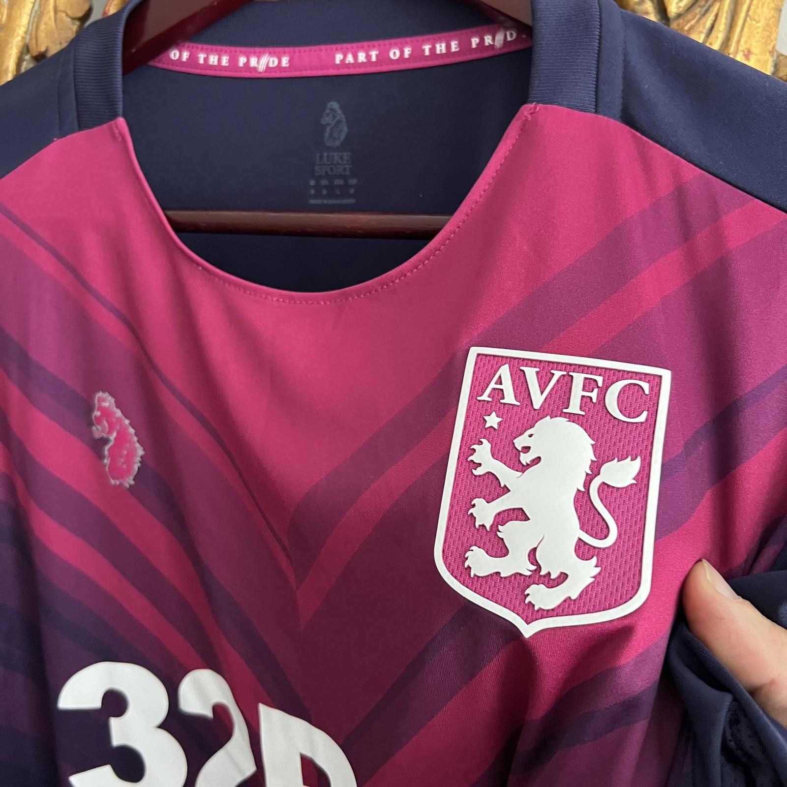 Other Aston Villa 2018/2019 Soccer Jersey 130 Years Luke Sport Size US M / EU 48-50 / 2 - 6 Thumbnail