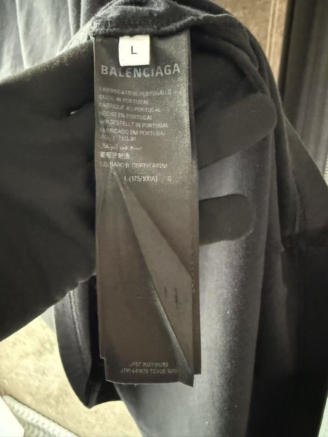 Balenciaga Balenciaga Blurred Graffiti Short-Sleeve L Size US L / EU 52-54 / 3 - 4 Thumbnail