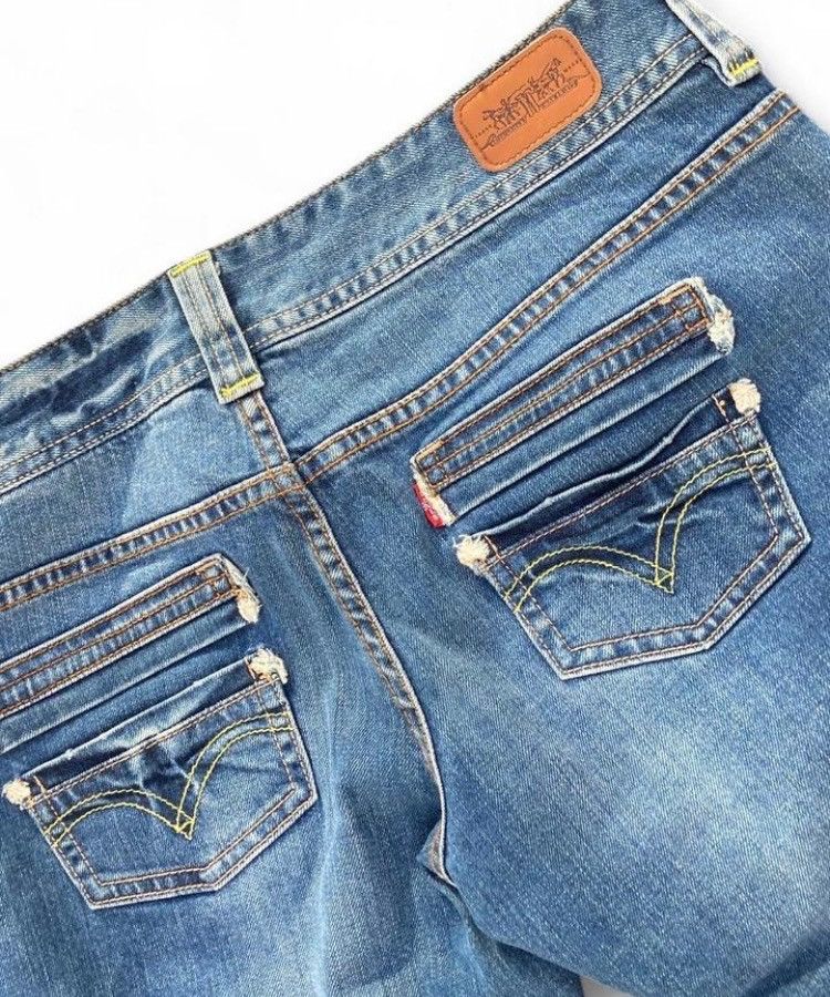 Levi's Y2K Levi’s Low Bootcut Jeans Star Embroidery Flap Women’s 29 Size 29" - 4 Thumbnail