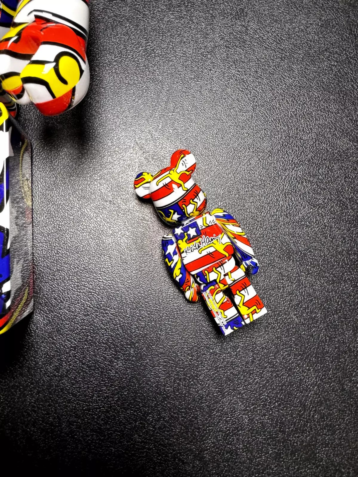 Medicom Toy Keith Haring American Flag Bearbrick DesignerCon 400% Set Size ONE SIZE - 7 Thumbnail
