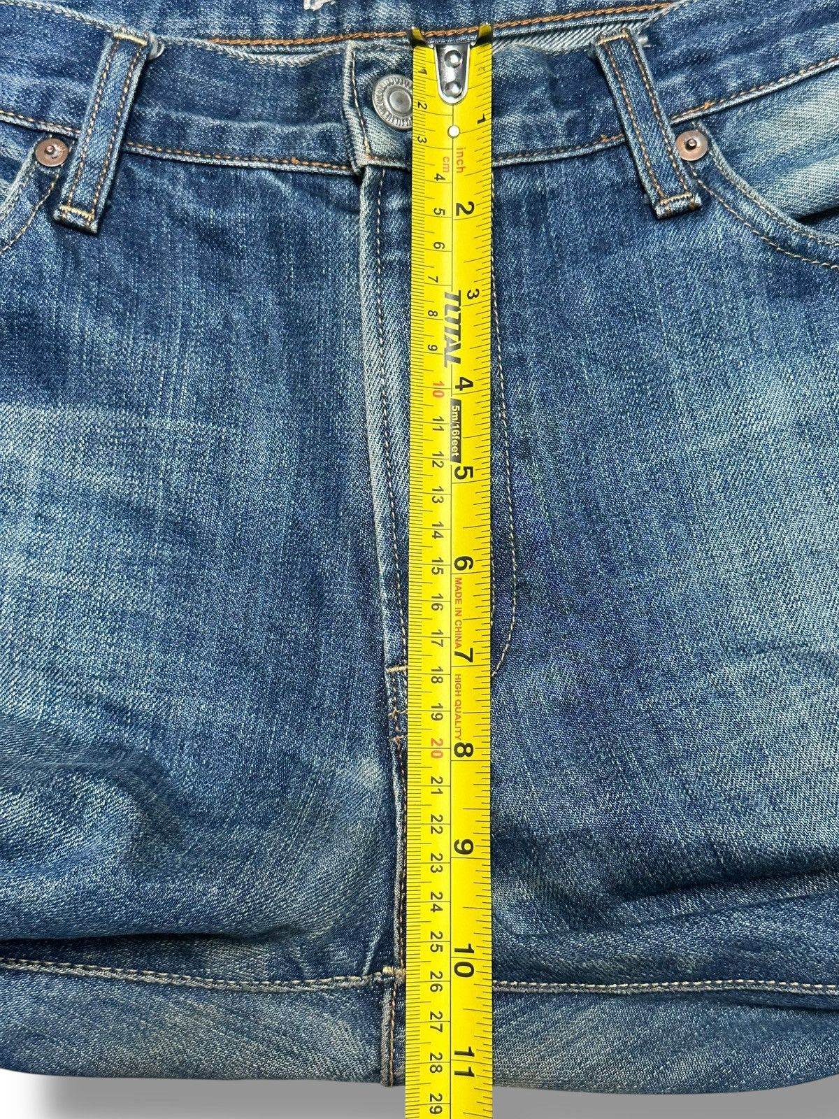 Uniqlo Uniqlo Regular Fit Denim Light fading and Wear Looks Size US 34 / EU 50 - 15 Thumbnail