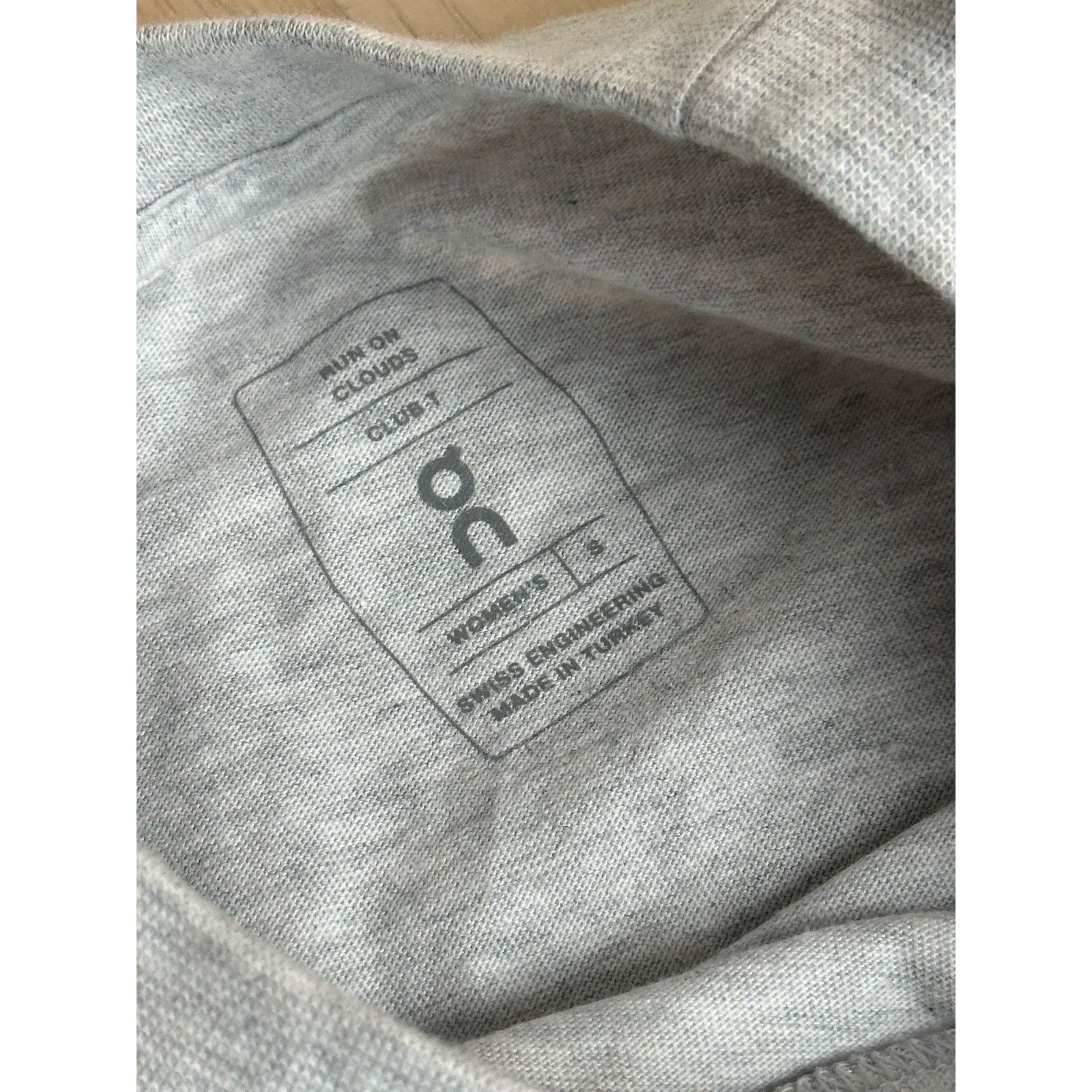 On On Club-T Cotton T-Shirt in Grey/Crater Size S - New Size S / US 4 / IT 40 - 7 Thumbnail