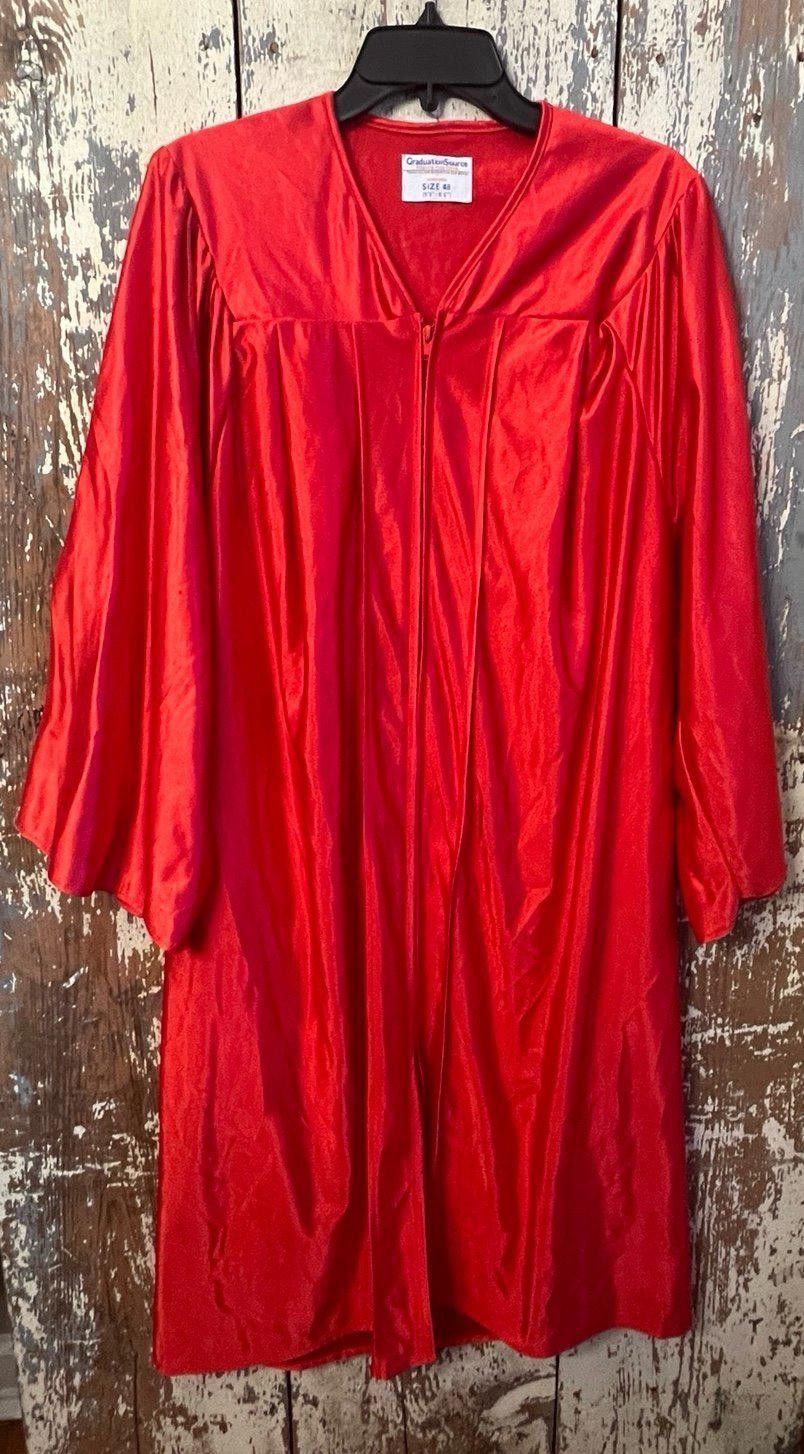 Designer Red Graduation gown, size 48, fits 5'3"-5'-5" Size ONE SIZE - 1 Thumbnail