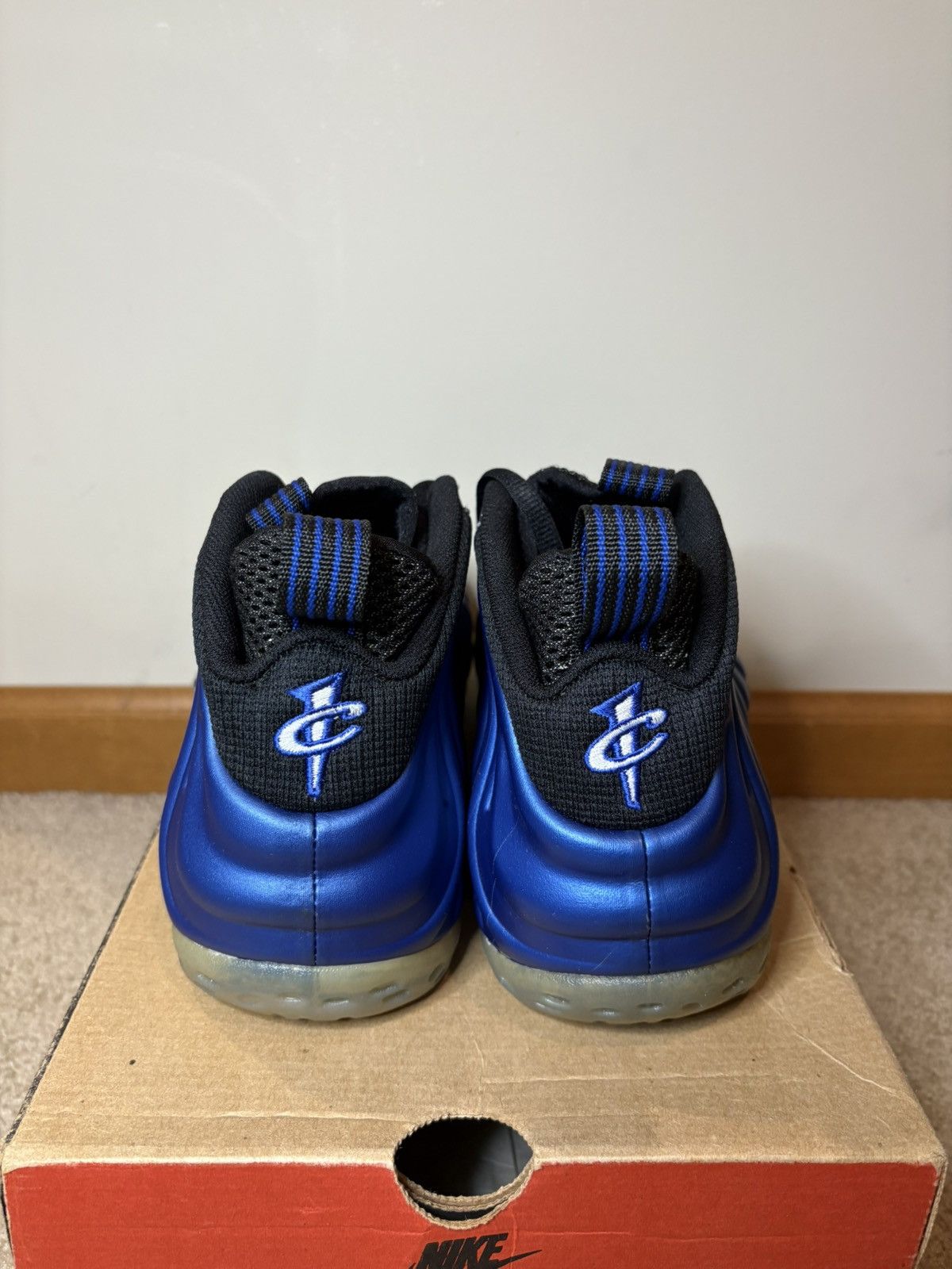 Nike Size 9.5 DS 1997 Nike Air Foamposite One Royal 830017-511 Size US 9.5 / EU 42-43 - 3 Thumbnail