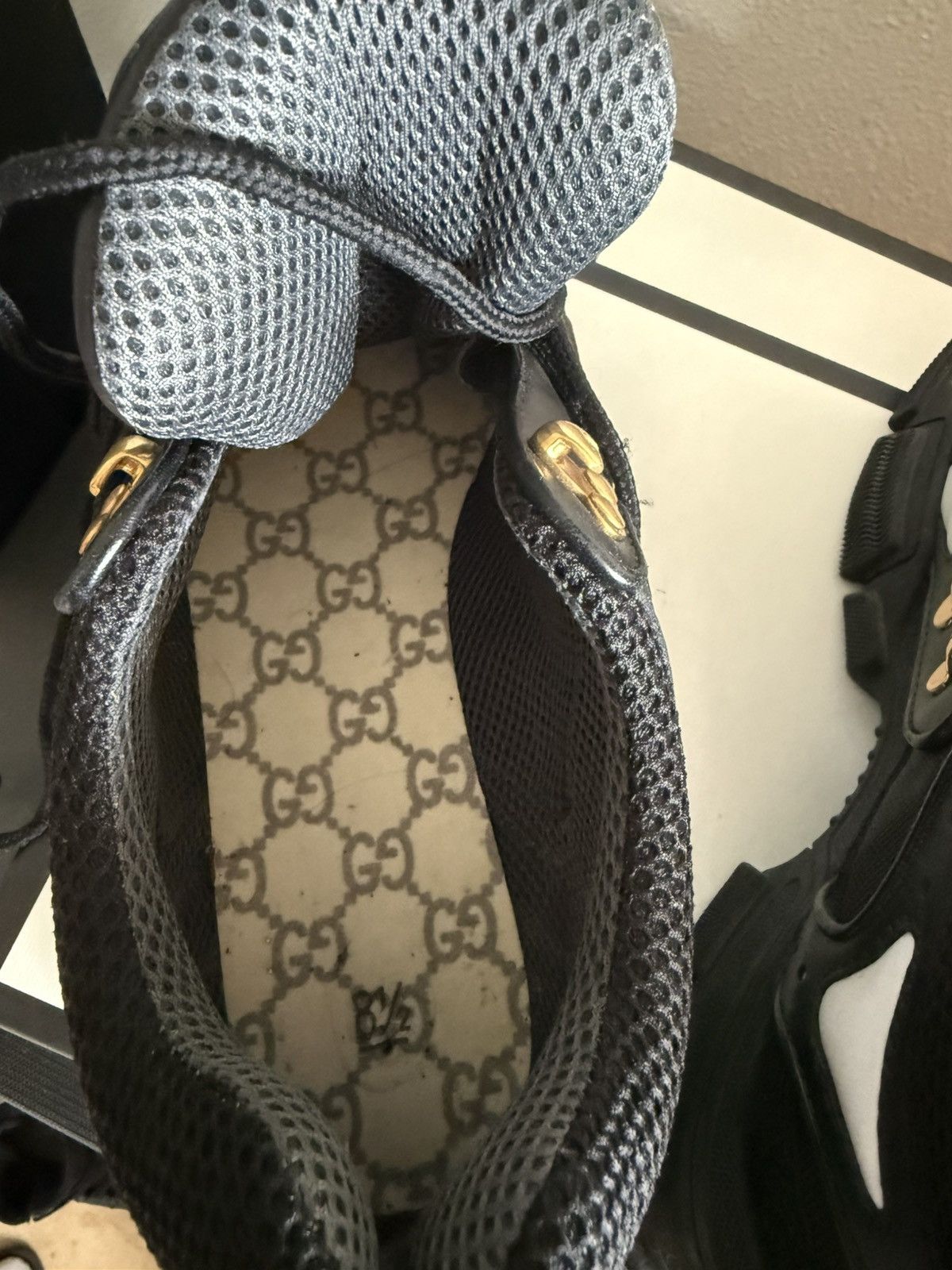 Gucci Gucci Flashtrek Sneakers Black Mesh Leather Gold Hardware Size US 8.5 / EU 41-42 - 4 Thumbnail