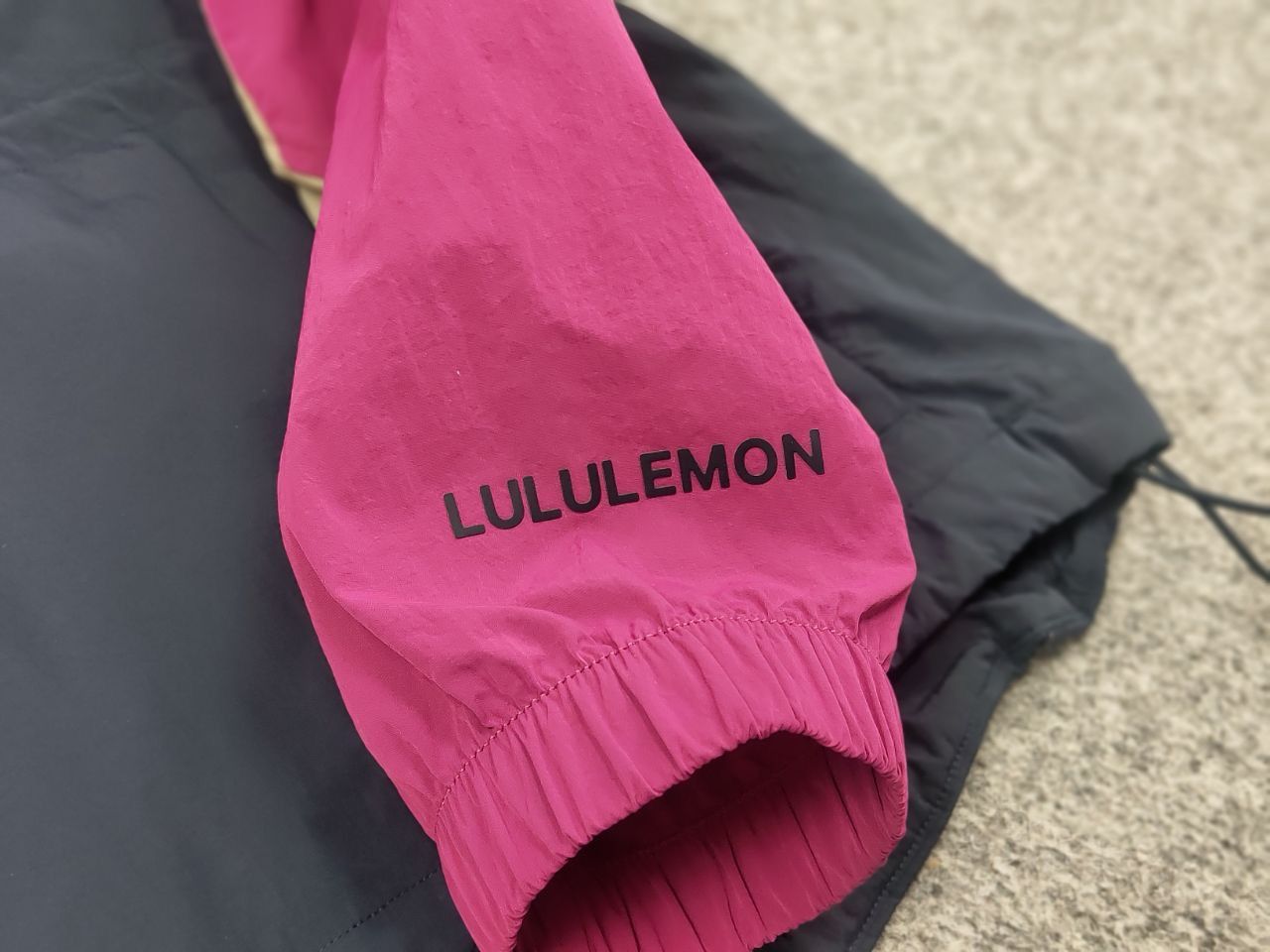 Lululemon lululemon Evergreen Womens Anorak Light Nylon hoodie jacket Size L / US 10 / IT 46 - 16 Thumbnail