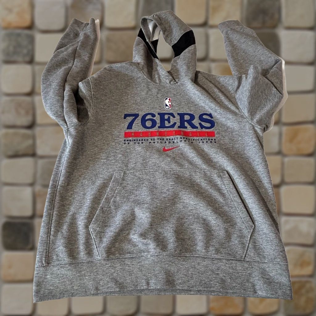 Nike Nike Hoodie Men L Gray 76ers Dri Fit CN3872-063 NBA Sportswear Basketball Logo Graphic Print Hoodie Mens Large Heather Gray Size US L / EU 52-54 / 3 - 1 Thumbnail